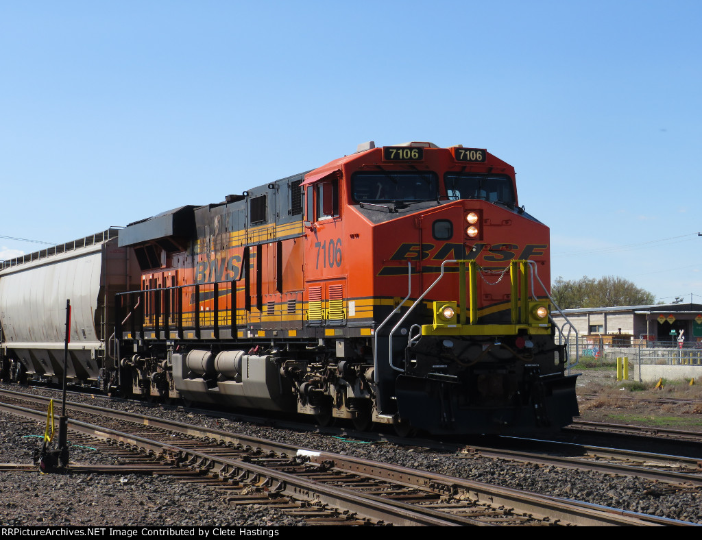 BNSF 7106, first sighting since the wreck